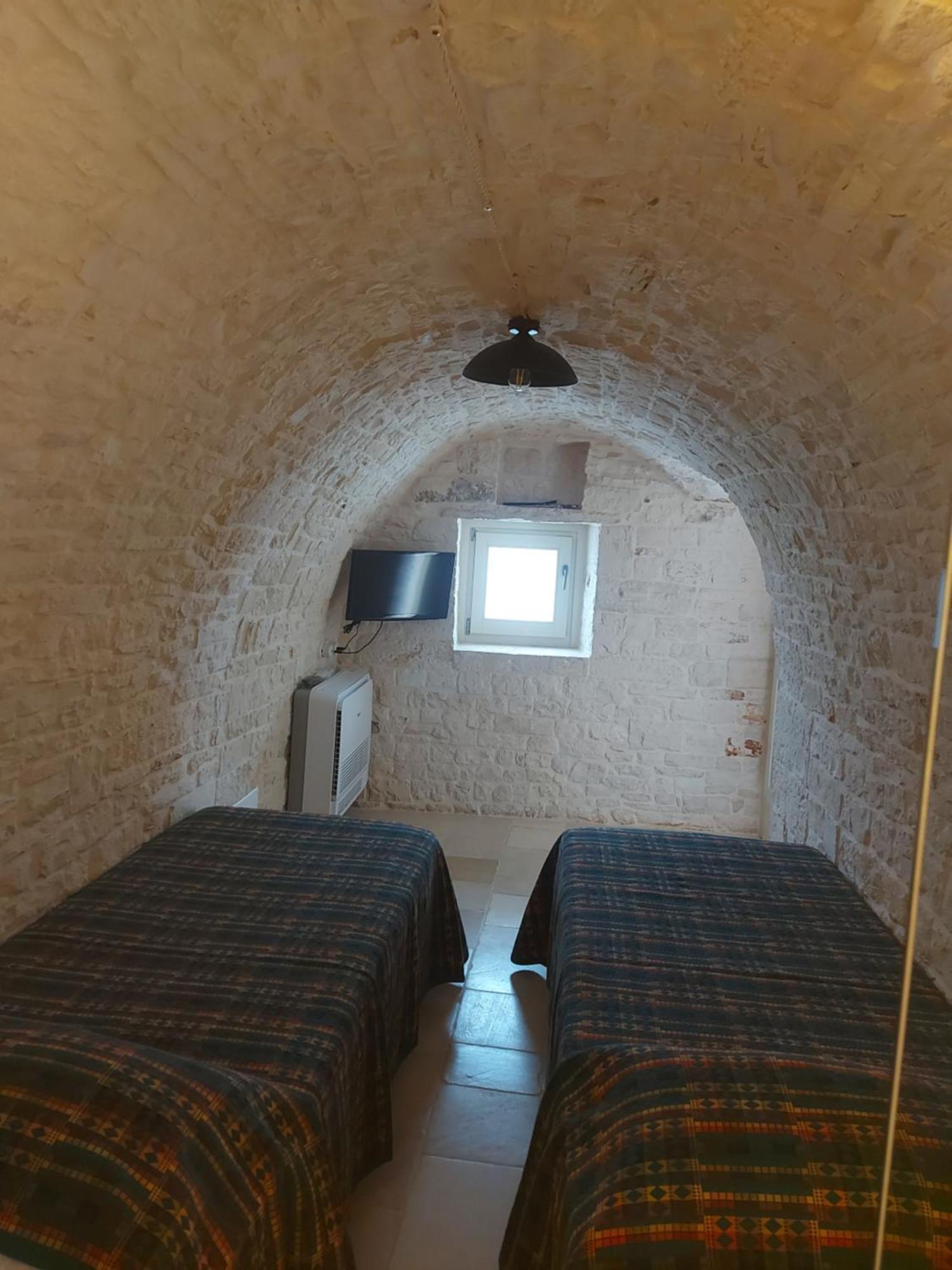 Trulli Occhi Di Pietra Historical Experience Villa Alberobello Room photo